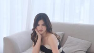 Milkyâ€™s Viral Dance Moves Light Up Instagram â€“ Featuring Agnes Yunike, the Rising Celebgram