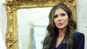 Security Breach at the Dinner Table: Homeland Security Chiefâ€™s Luxury Bag Stolen