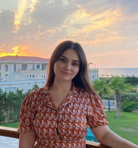 Shirinnaz Amirova: The Stunning London-Based Celebgram You Need to Follow Now